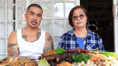 Pambansang Kolokoy, nakasama ang kanyang mama sa .